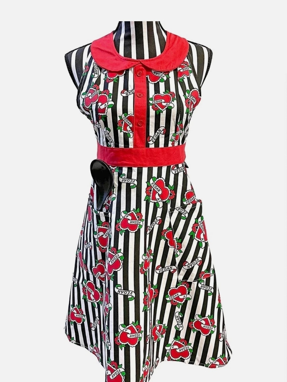 Sourpuss Vegan AF Retro Pinup Apron Red Feminine Collar Heart Pattern 2 Pockets